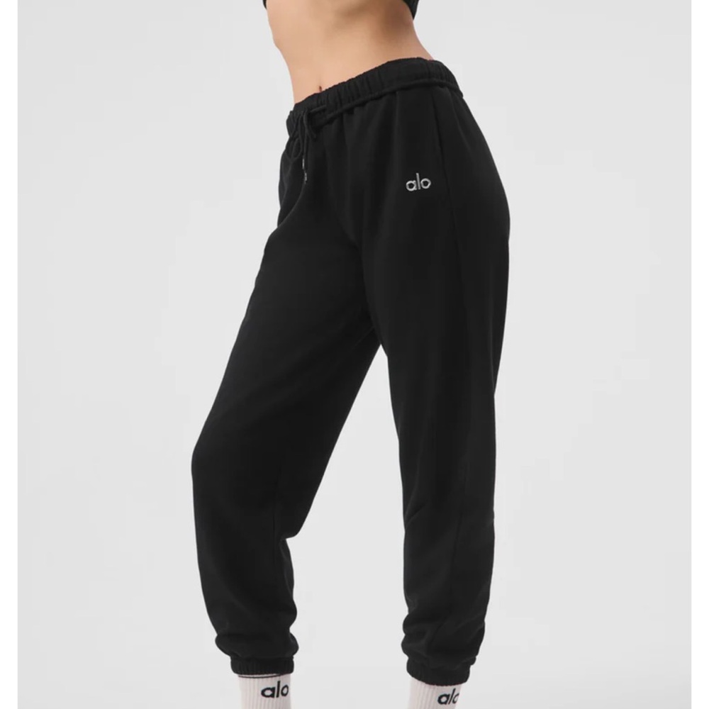 ALO Yoga Accolade Sweatpants Black Medium